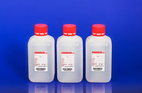 Sterile Polyethylen-Flaschen, 500 ml, mit 10 mg Natriumthiosulfat, Enghals